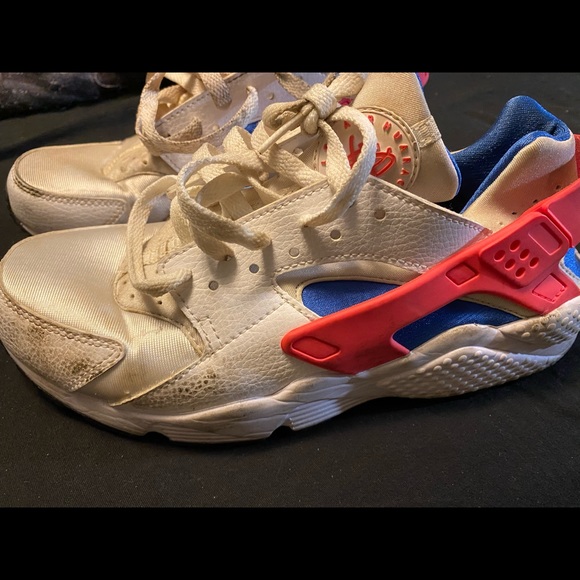 Nike - Picture 4 of 4